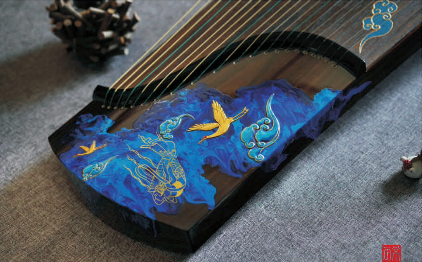 Haitang Guzheng 海棠国乐古筝 carved paulownia with 3D painting 浮雕漆画挖筝 Liuli 琉璃