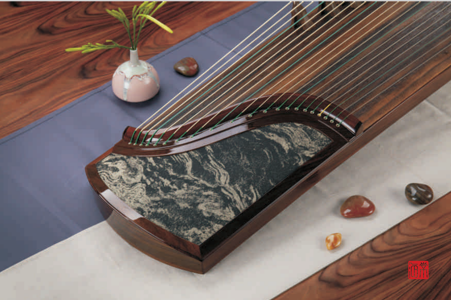 Haitang Guzheng 海棠国乐古筝 carved paulownia with fabric 挖筝 Flowing Sand Liusha 流沙