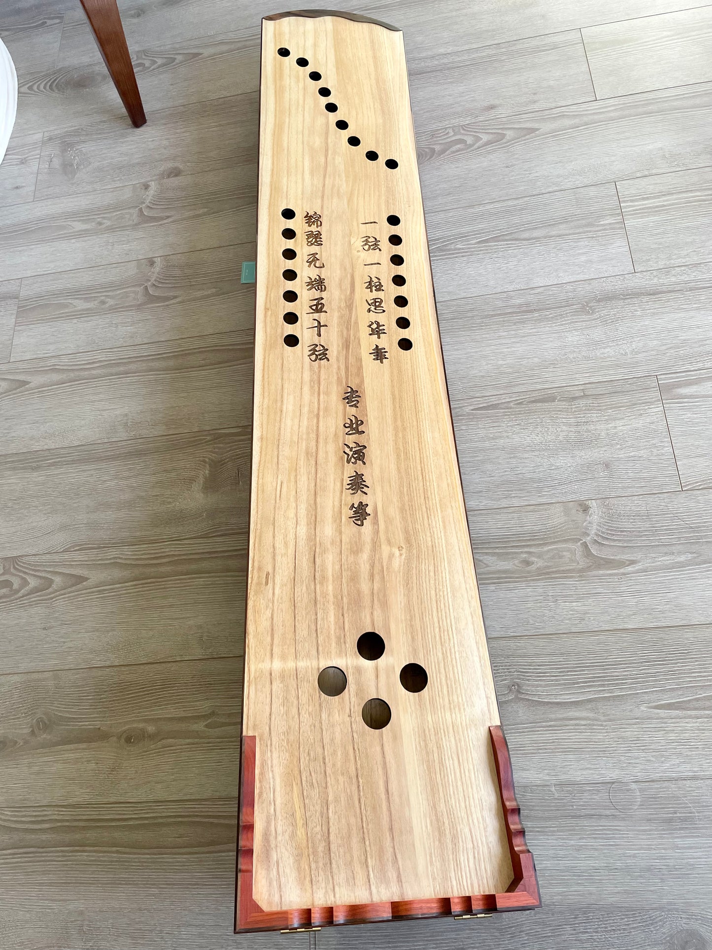 Haitang Guzheng 海棠国乐古筝 carved paulownia with embroidery 刺绣挖筝 YuWanFangLan 毓婉芳兰