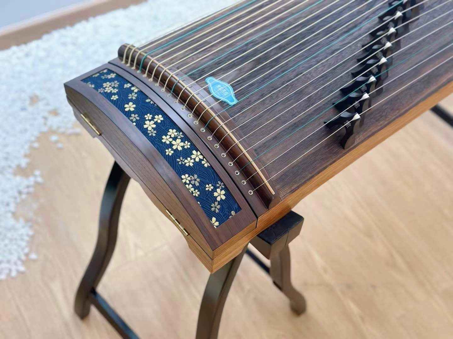 Haitang Guzheng 海棠国乐古筝 135cm Jinhui 锦辉