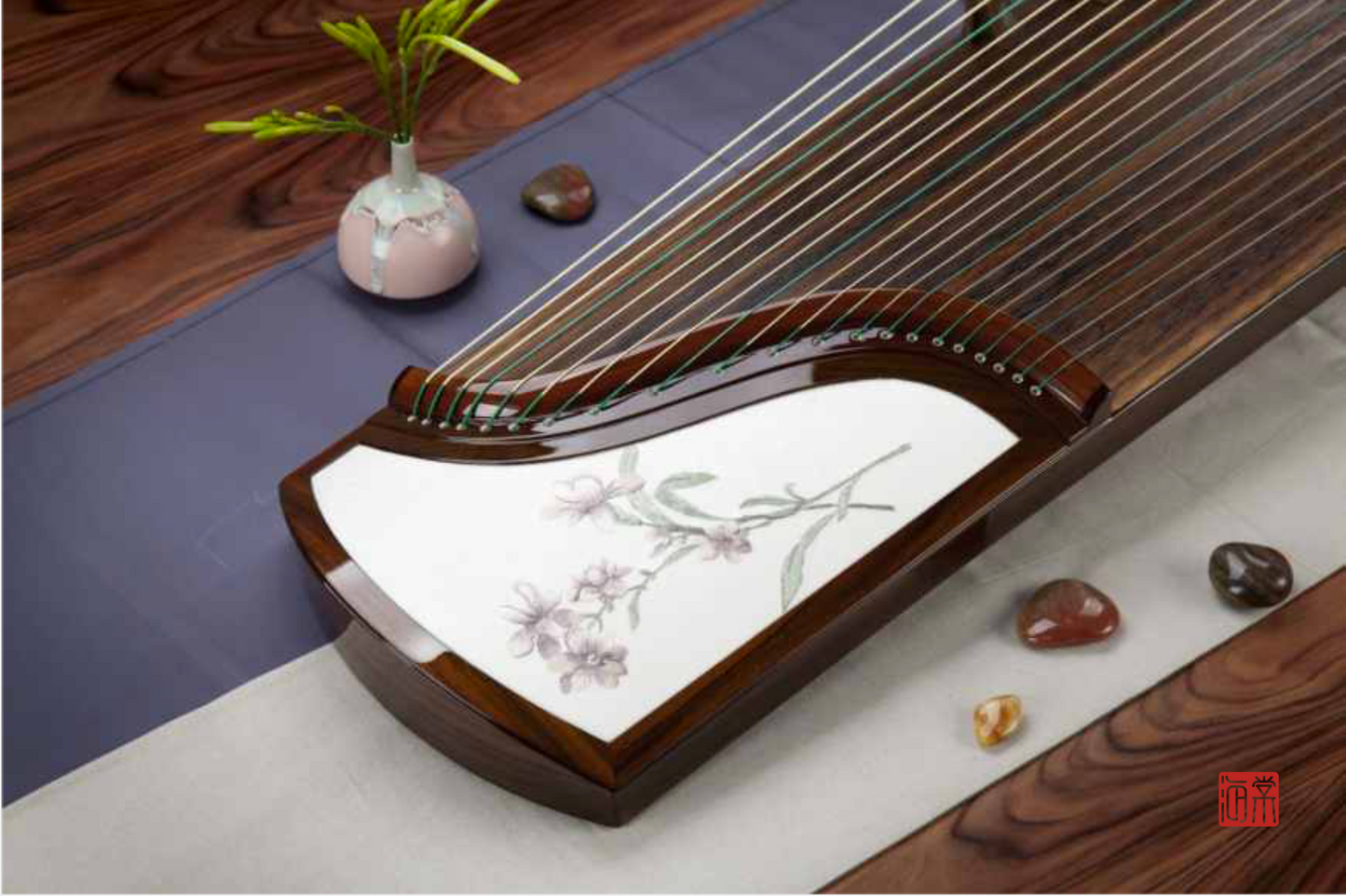 Haitang Guzheng 海棠古筝 carved paulownia with embroidery 刺绣挖筝 YouLan 幽兰